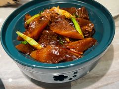 萝卜牛腩煲-鹿港小镇(霄云店)