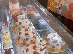 -花花卷卷·鲜食蛋糕(静安久光百货店)