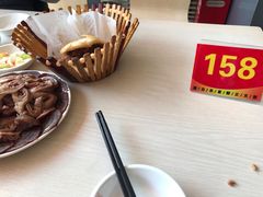 -闫家驴肉老店(华电一校店)