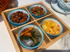 -菌自由丨野生菌火锅特色庭院餐厅(丽江古城店)