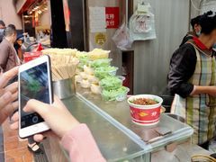 -八一路好吃街(雨田商务大厦店)