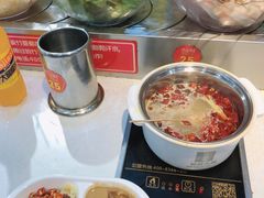 -百品聚旋转火锅(万德庄店)