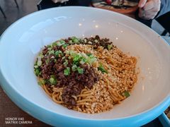 宜宾燃面-何必是家面馆 HB noodles&coffee