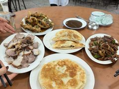 -铁东熏肉大饼铺老二马路黑牌子
