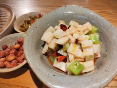 炝拌藕丁莴笋-潮粥荟·潮汕砂锅粥(朝阳大悦城店)