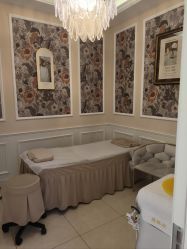 -Bollins波林丝•专研护发中心