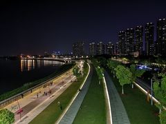 -南京眼步行桥
