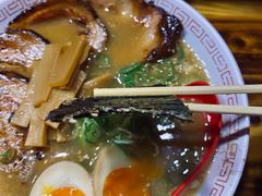 白龙面-老龙亭拉面店