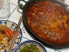 -旧街市鲜货老火锅(大光路店)