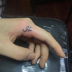 -SNOW TATTOO STUDIO