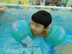 -鱼乐贝贝婴幼儿游泳中心(梅江印象城店)