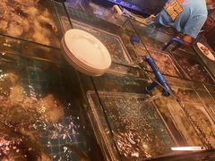 -领鲜活海鲜榴莲自助火锅(东门店)