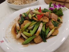 青蒜茨菇炒咸肉-怡园饭店-餐厅(四望亭店)