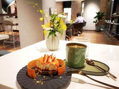 -潮一不贰·法式甜品·生日蛋糕·西式简餐(外滩店)