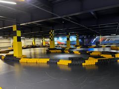 -极限PLAY运动娱乐新世界·团建派对潮玩休闲馆·室内蹦极高空游乐园
