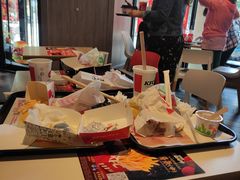 -肯德基(中纬店)