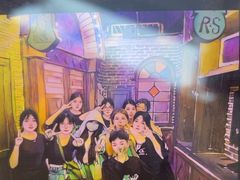 -荒岛实景沉浸密室(江汉路1店)