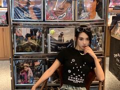 -黑胶星球(华发中城商都店)