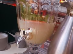 -鸣记脆皮烤鱼·海鲜烤鱼(三八广场店)