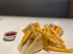 公司三文治伴薯条-翠华餐厅(维璟印象城店)