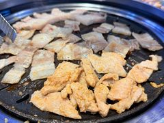 -哈哈碳都·牛肋条无限自助烤肉(台江万达店)