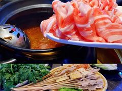 肥牛-尚品小土屋涮毛肚(李沧万达店)