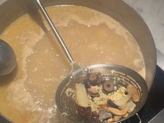 -尚尚仙·酸汤猪手·猪肚鸡火锅(华联万柳购物中心店)