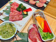 -炼火烤肉店