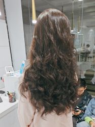 -镁连社·美联社