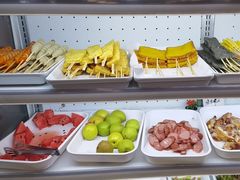 -哈尔滨小酒馆·鲜肉现穿自助烧烤(康新花园店)
