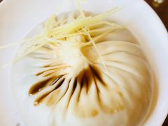 陈士荣蟹黄汤包-鸿运酒楼