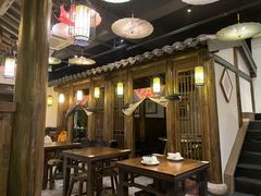 -聚汇三少·龙虾·中餐厅(莫邪路新天地店)