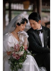 -雪中彩影婚纱摄影·微光艺术中心