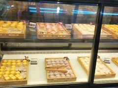 面包甜点陈列柜-盛江山自助料理(奥莱锦辉购物广场店)