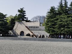 -侵华日军南京大屠杀遇难同胞纪念馆-停车场