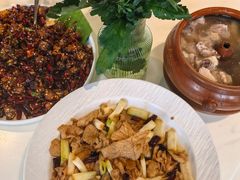 -怡得饭庄·30年老店·宋大妈昆明菜