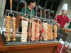 -鲁邦国际风情街(麦世达韩国精品百货店)
