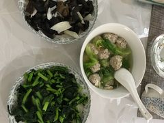 -爱的果实月嫂育婴师(世纪东方店)