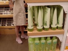 -名创优品(广东东莞东城万达2店)