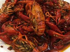 -扒虾小妹儿麻辣海鲜(宏图街店)