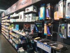 -迪卡侬(西三旗店)