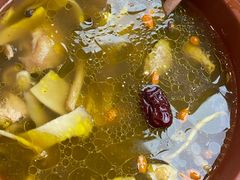 -有红鸡毛店·川菜(建设路店)