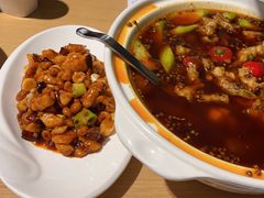 -渝信川菜 · 川味家常菜(财富购物中心店)