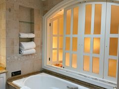 -平湖九龙山庄园圣马可酒店