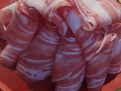 -洞庭洲·防空洞火锅·铜锅涮肉·烧烤(新百广场店)