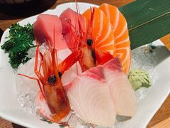 刺身拼盘（中）-初居食屋日式料理(万象城购物中心店)