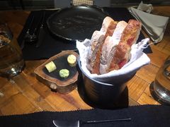 餐前包-AZUL by FUEL蓝色·法式酒馆(琶醍店)