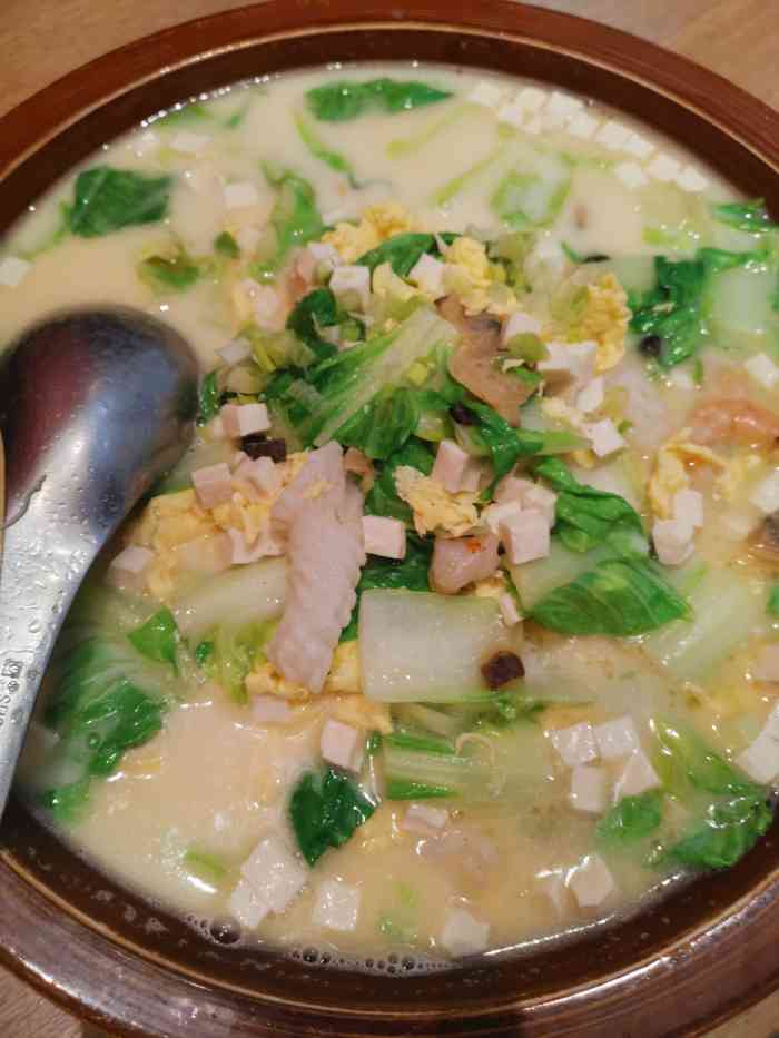 鲁阳菜馆-"鲁阳快餐是个老店了,以前上学的时候经常去.