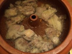 -云海肴·汽锅鸡·云南菜(天山百盛优客店)