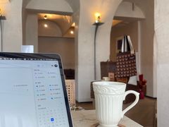 -Me Coffee下午茶艺术空间